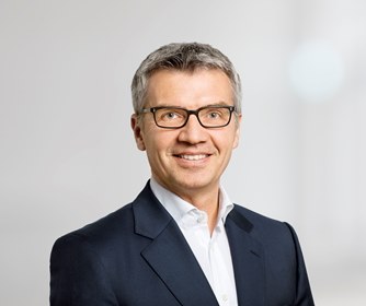 Portrait photo of Dr. Ralph Rheinboldt